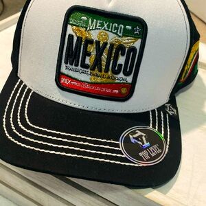 Top level, Mexico hat